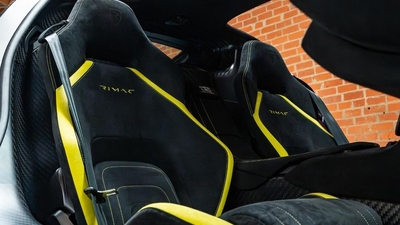 Black / Blue AlcantaraInterior image
