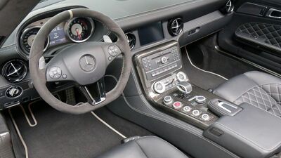 Black Alcantara / LeatherInterior image