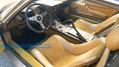 Tan LeatherInterior image