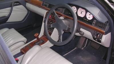 Beige LeatherInterior image