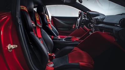 Stratosphere Red / Black LeatherInterior image