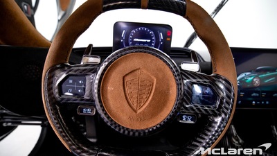 Saddle Brown leather - Brown StitchingInterior image