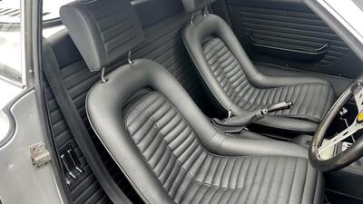 Nero Leather / ClothInterior image