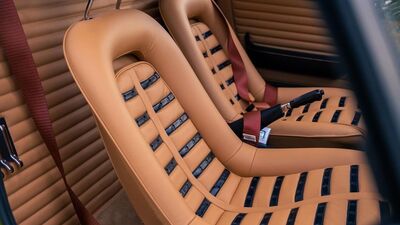 Beige LeatherInterior image