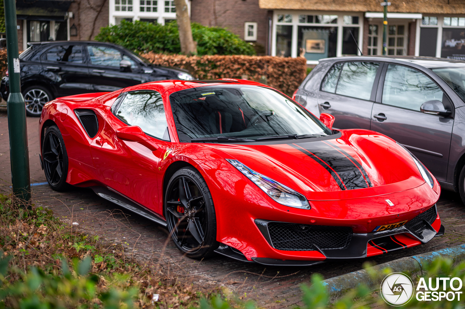 ECR - Ferrari 488 Pista Spider details