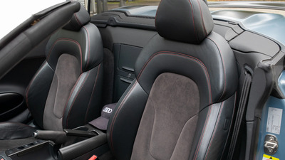 Black Alcantara - Red PipingInterior image