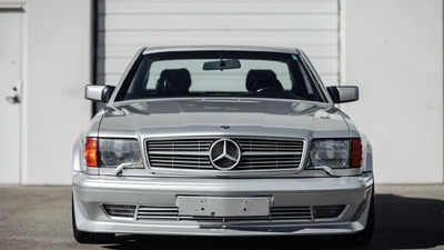 Pearl Grey MetallicColor image