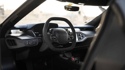 Black Leather - Blue AlcantaraInterior image
