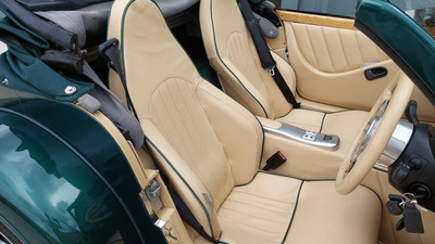 Cream LeatherInterior image