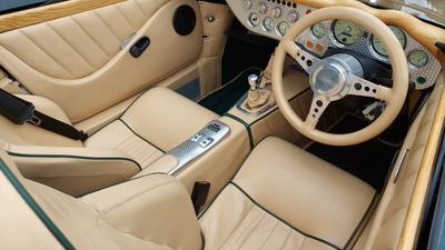 Cream LeatherInterior image