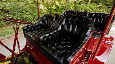 Black LeatherInterior image