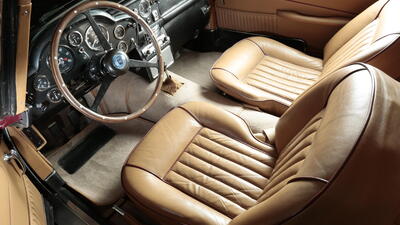 Mushroom LeatherInterior image