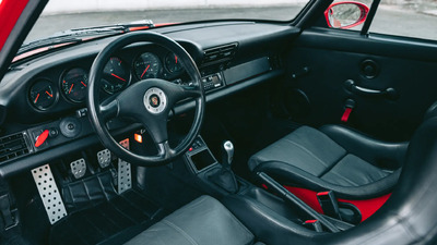 Black / Grey Leather - Red StitchingInterior image