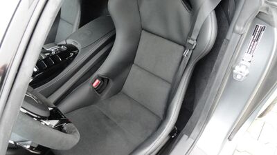 Black Exclusive Nappa Leather / DINAMICAInterior image