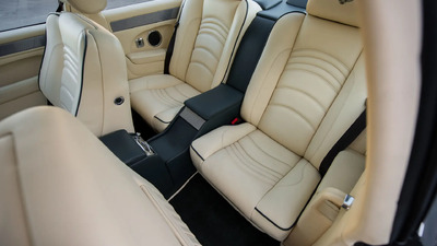 Magnolia LeatherInterior image