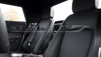 Black Soft Grain LeatherInterior image