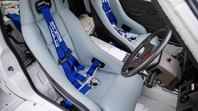 Gunsmoke Grey Leather / Royal Black AlcantaraInterior image