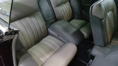 Grey LeatherInterior image