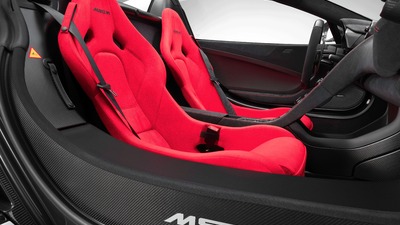 Black / Red Alcantara - Black / Red StitchingInterior image