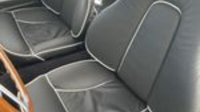 Black Leather - White PipingInterior image