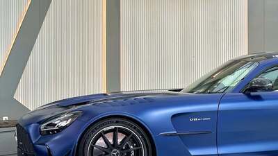 Designo Brilliant Blue MagnoColor image
