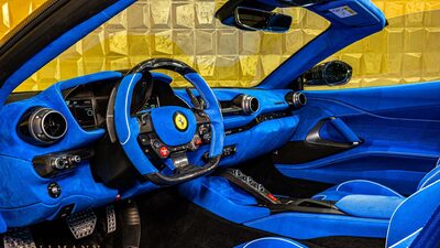 Blue Amon Alcantara - Bianco Stitching / PipingInterior image