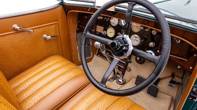 Tan LeatherInterior image