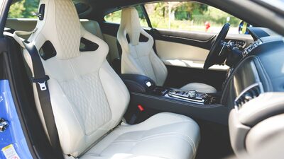 Ivory Leather - Ivory StitchingInterior image