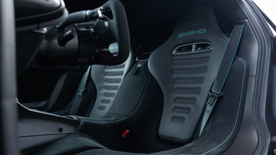 Black Alcantara / LeatherInterior image
