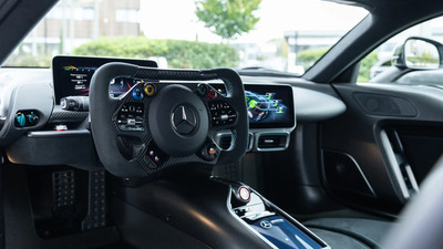 Black Alcantara / LeatherInterior image