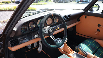 Cognac LeatherInterior image