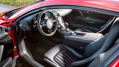 Black Leather - Red StitchingInterior image