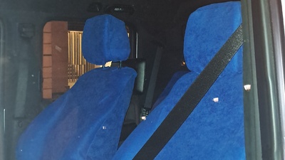 Blue Leather - Yellow Stitching / PipingInterior image