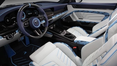 White / Blue LeatherInterior image