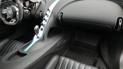 Beluga Black Leather - Bugatti Light Blue StitchingInterior image