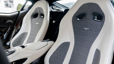 Black Leather - Light Blue StitchingInterior image