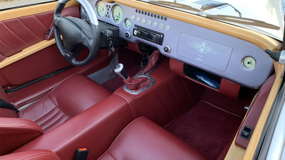 Burgundy LeatherInterior image