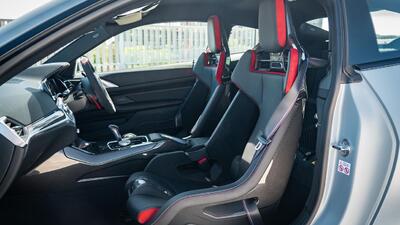 Black Leather / Alcantara - Red StitchingInterior image