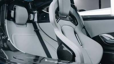Black AlcantaraInterior image