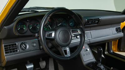 Black AlcantaraInterior image