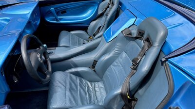 Pelle Blu LeatherInterior image