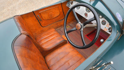 Brown LeatherInterior image