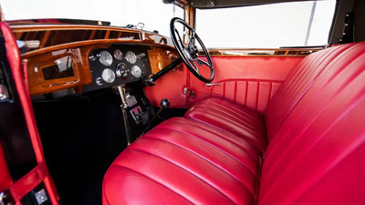 Red LeatherInterior image
