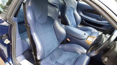 Blue Leather / Alcantara - Red StitchingInterior image