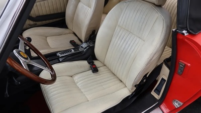 Crema LeatherInterior image