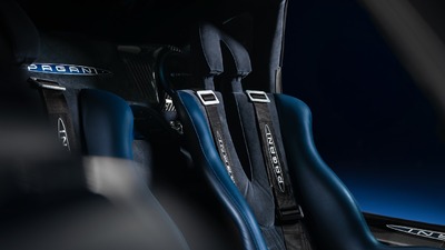 Black Alcantara / Blue Leather - Blue StitchingInterior image