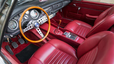 Red LeatherInterior image