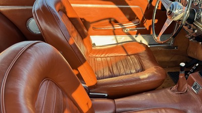 Marrone LeatherInterior image