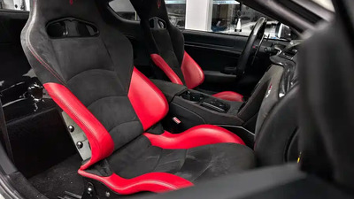Nero AlcantaraInterior image