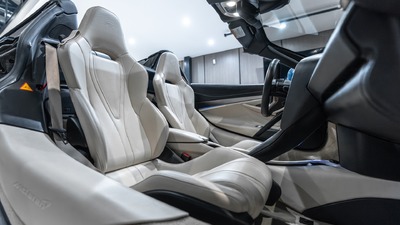 Almond White LeatherInterior image